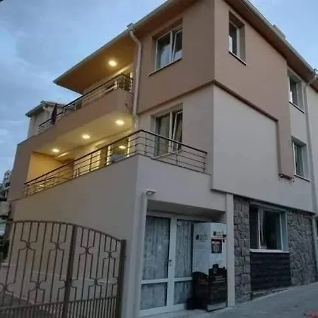 Dimovi Σωζόπολη