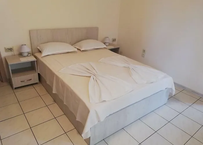 Konukevi Dimovi 4*
